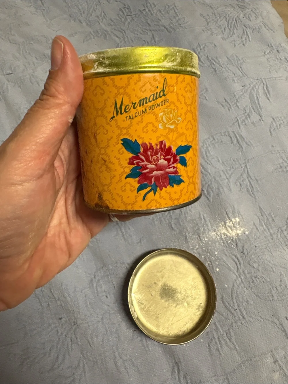 Vintage Chinese Mermaid Talcum Powder Tin 美尔面 Original Puff PRC China 1980’s